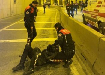 İstanbul’da motosikletli polisler kaza yaptı: 1 şehit
