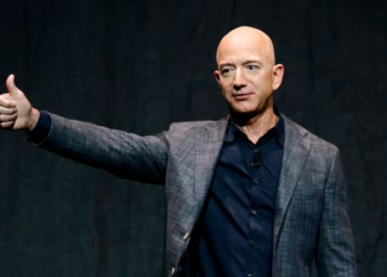 Jeff Bezos, Elon Musk’ı tahtından etti