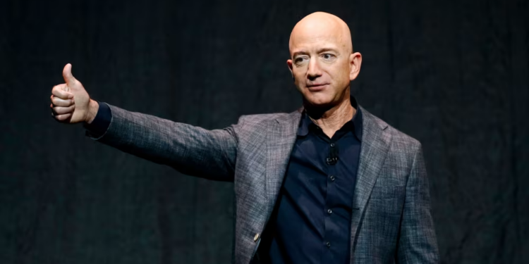 Jeff Bezos, Elon Musk’ı tahtından etti