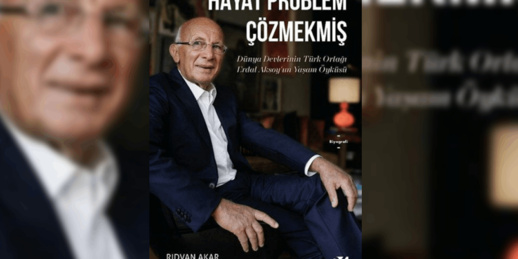KİTAP Dergisi 2023’ün en iyilerini seçti: Rıdvan Akar ve Hilmi Hacaloğlu’nun Erdal Aksoy kitabına özel ödül