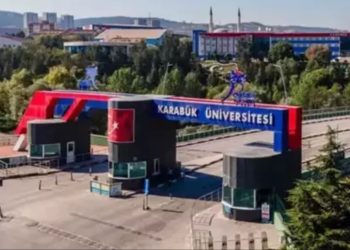 Karabük Üniversitesi’nde ‘HIV-HPV’ paylaşımlarına soruşturma: 8 gözaltı