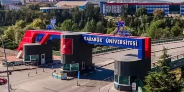 Karabük Üniversitesi’nde ‘HIV-HPV’ paylaşımlarına soruşturma: 8 gözaltı