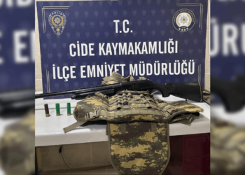 Kavga ettiği kişiye benzeyen şahsı rehin aldı: Tutuklandı