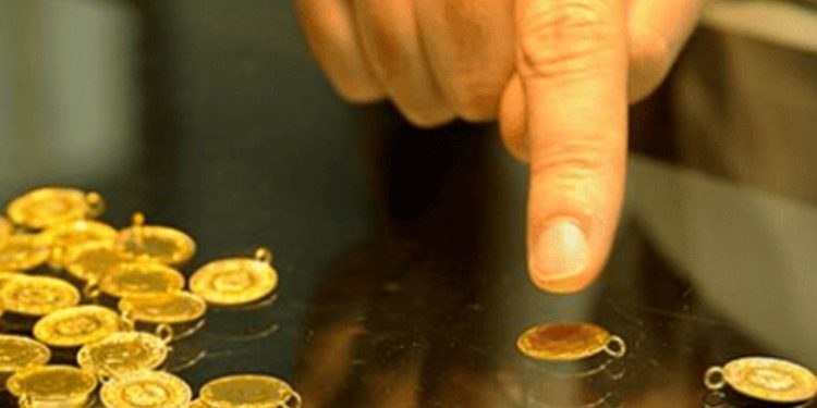 Küresel piyasalar kapalı, altın fiyatları hareketli: Gram altın ne kadar?