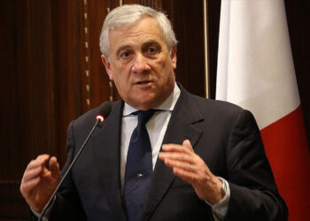 Macron'un "NATO Ukrayna'ya birlik gönderebilir' ifadelerine İtalya'dan tepki: '3. Dünya Savaşı'nın çıkması riski anlamına gelir'