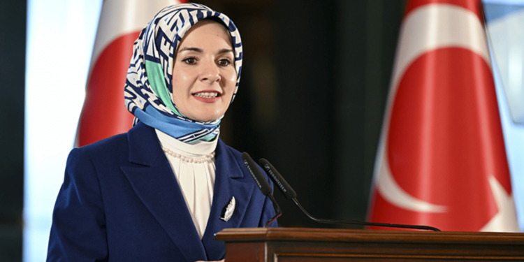 Bakan Göktaş, Yaşlılara Saygı Haftası’nda yapılan iftarda konuştu