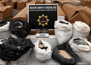 Mersin'de yüz binlerce uyuşturucu hap ele geçirildi