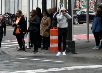 Mısır’a sonra ABD’ye kaçmışlardı: Eylem Tok ve oğlu New York’ta görüntülendi