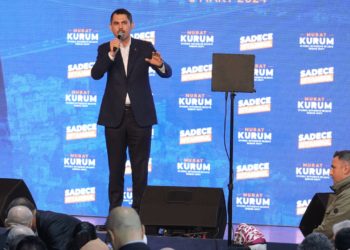 Murat Kurum, konuşmasını İmamoğlu'na ayırdı ve... "Hiç kimse bizi polemik yaparken bulamayacak"