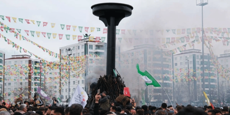 Nevruz Diyarbakır’da kutlandı
