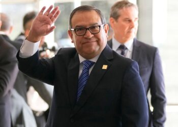 Peru Başbakanı Alberto Otárola, yolsuzluk iddiaları üzerine istifa etti