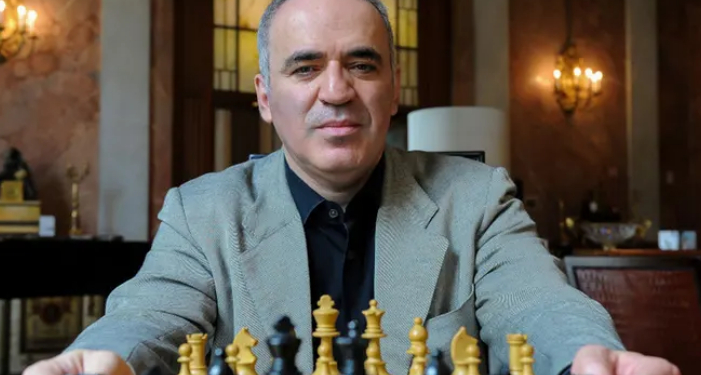 Rusya’nın terör listesine aldığı satranç şampiyonu Kasparov: Bu bir onur