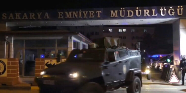 Sakarya’da IŞİD operasyonu: 33 gözaltı