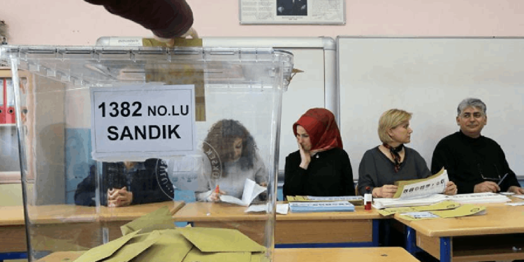 Sandığa son 10 gün: Seçim yasakları başladı