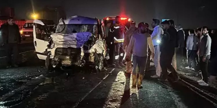 Şanlıurfa’da zincirleme kaza: 3 ölü, 8 yaralı