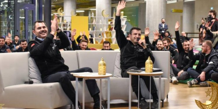 Selçuk Bayraktar, Baykar'da Murat Kurum'u misafir etti