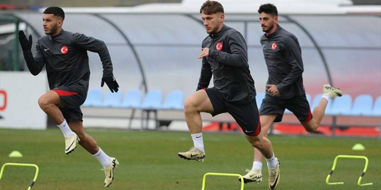 Semih beni ağlayarak aradı, "Çok mutsuzum, beni buradan alın" dedi