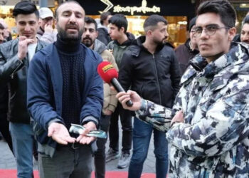 Sokak röportajında Erdoğan’ı eleştiren vatandaşa ‘sana gıcık olduk’ gözaltısı