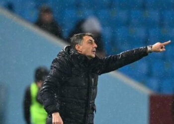 Şota Arveladze görevinden istifa etti