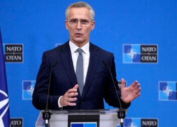 Stoltenberg'den Papa Francis'e tepki: Ukrayna'ya beyaz bayrak değil silah gerek