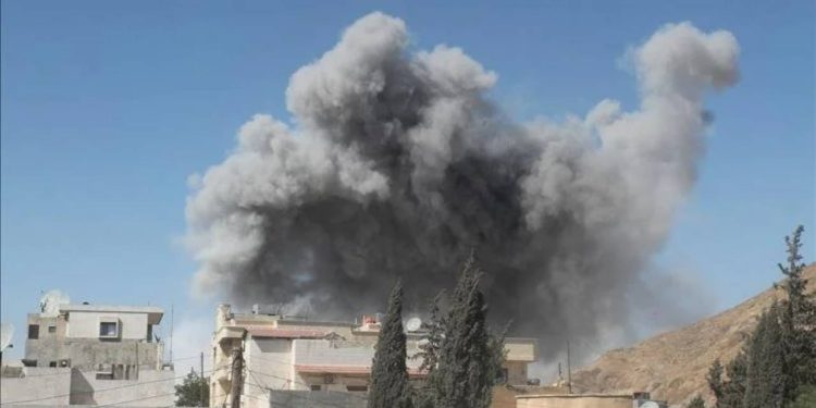 Suriye'nin Halep kentinde hava saldırısı: 40'a yakın kişi öldü
