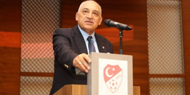 TFF Başkanı Mehmet Büyükekşi'den Fenerbahçe ve Trabzonspor açıklaması: Söylemlerimizde daha dikkatli davranmalıyız