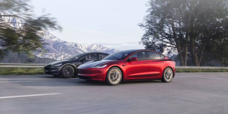 Tesla'nın bazı araç modellerine zam geldi