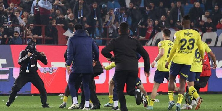 Trabzonspor-Fenerbahçe maçıyla ilgili soruşturma başlatıldı