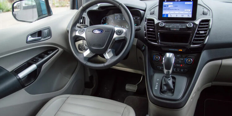 Türkiye’den yasa dışı araç ithalatıyla suçlanan Ford’a 365 milyon dolar ceza