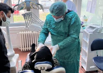 Uzmanı uyardı, bunu sakın yapmayın: Diş kaybına neden oluyor!