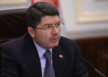 Yılmaz Tunç'tan yeni AYM Başkanı hakkında açıklama