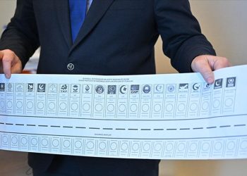 Yüksek Seçim Kurulu, oy pusulalarını tanıttı