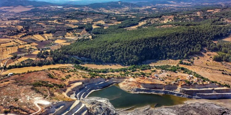Akbelen’de kafalar karışık! 3 gün önce verilen karar bugün iptal