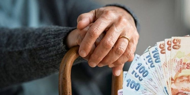 TÜİK yaşlı nüfusla ilgili verileri paylaştı: Yüzde 21,4 arttı