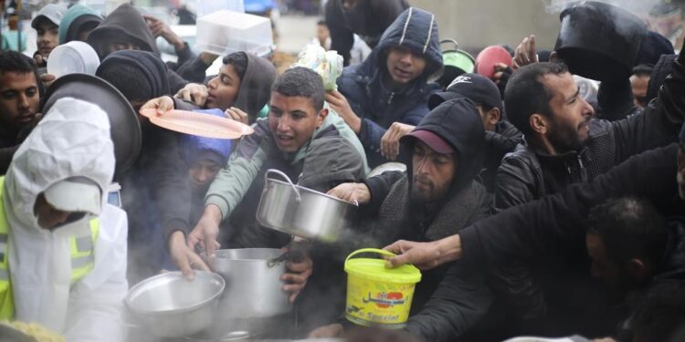 Oxfam: İsrail Gazze’ye insani yardım girişini kasten engelliyor