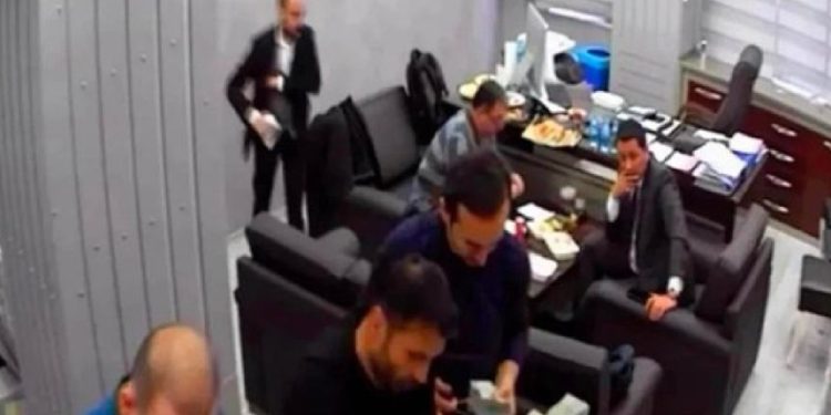 ‘CHP’de para sayma’ görüntüleri: Şişli ve Maltepe belediye başkanları ifadeye çağrıldı