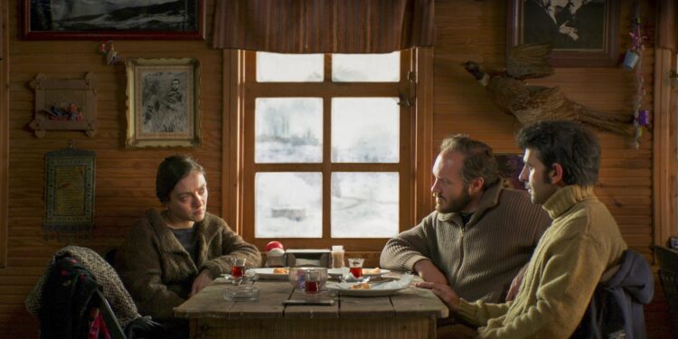 SİYAD, sinemanın en iyilerini seçti: Geceye ‘Kuru Otlar Üstüne’ damgası