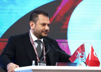 Trabzonspor Başkanı Ertuğrul Doğan’dan olaylı gece açıklaması: Yaşananlar seyircimizi tahrik etmiştir