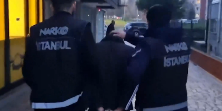 ‘Çember-13’ operasyonları kapsamında 3 bin 765 firari yakalandı