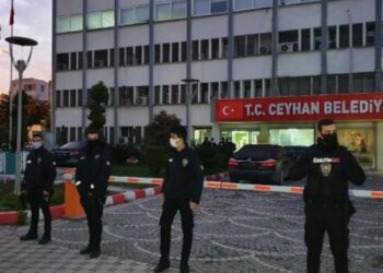 Ceyhan Belediyesi’nde 287 kişi işten çıkarıldı