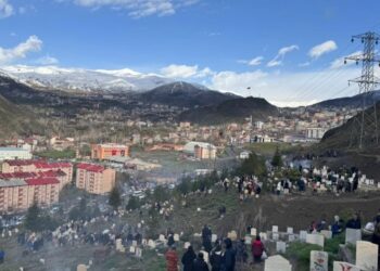 Özgürlük ve demokrasi mücadelesinde yaşamını yitirenler unutulmadı | YENİLENDİ