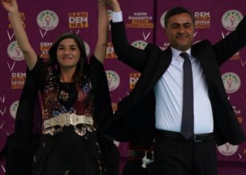 Uluslararası alandan Kürt halkının iradesini tanıma çağrısı: İktidar maskaralık yapıyor