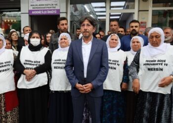 Adalet Nöbeti sürüyor: Bir adım geri atmayacağız