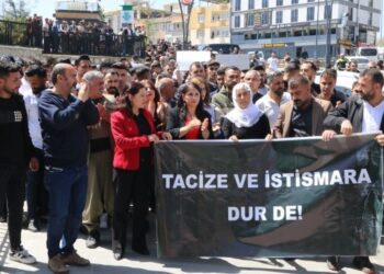 Uzman çavuş tacizi yürüyüşle protesto edildi: Fail korumaya alındı
