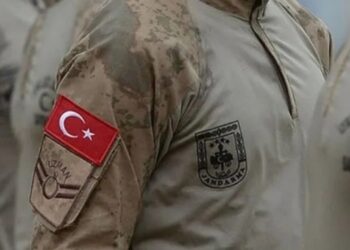 Kendisini uzman çavuş olarak tanıtan K.K., bir kadına tecavüz etti