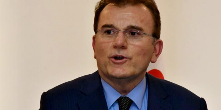 Adalet Partisi lideri, ‘Büyük soygun’ diyerek duyurdu: Toplanan 3,8 trilyon dolar vergi nereye harcandı?