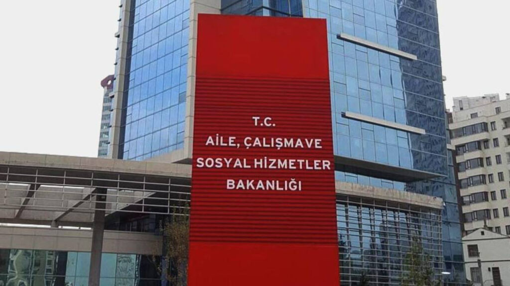 Ali Bakanlığı seçimden 2 gün önce ihale etmiş: 23 araca 29.5 milyon lira