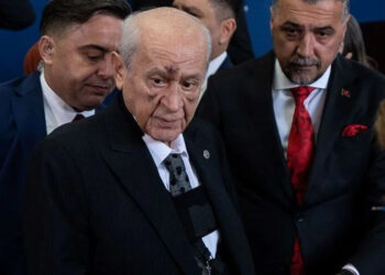 Bahçeli, bayram mesajında bile tehdit etti: Cumhuriyet sandıkta kurulmadı, herkes aklını başına alsın!