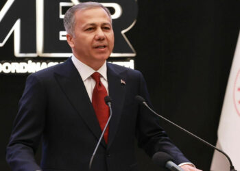 Bakan Yerlikaya'dan İstiklal Caddesi'ndeki olaylı İsrail protestosuna ilişkin açıklama