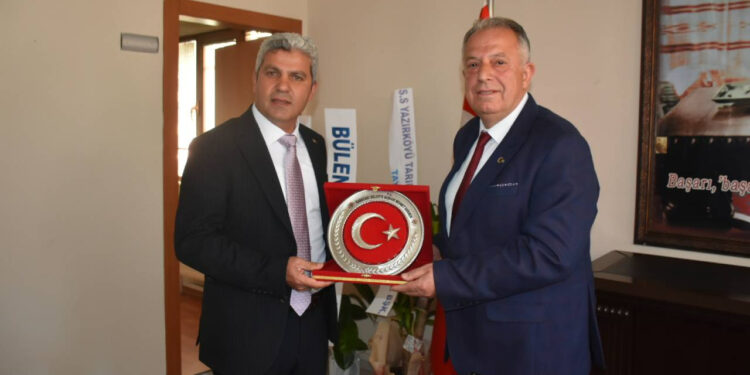 Başkanlık koltuğunu devreden MHP'li başkan: Seçimi kaybetmemizde yerel yönetim dışı faktörler etkili olmuştur